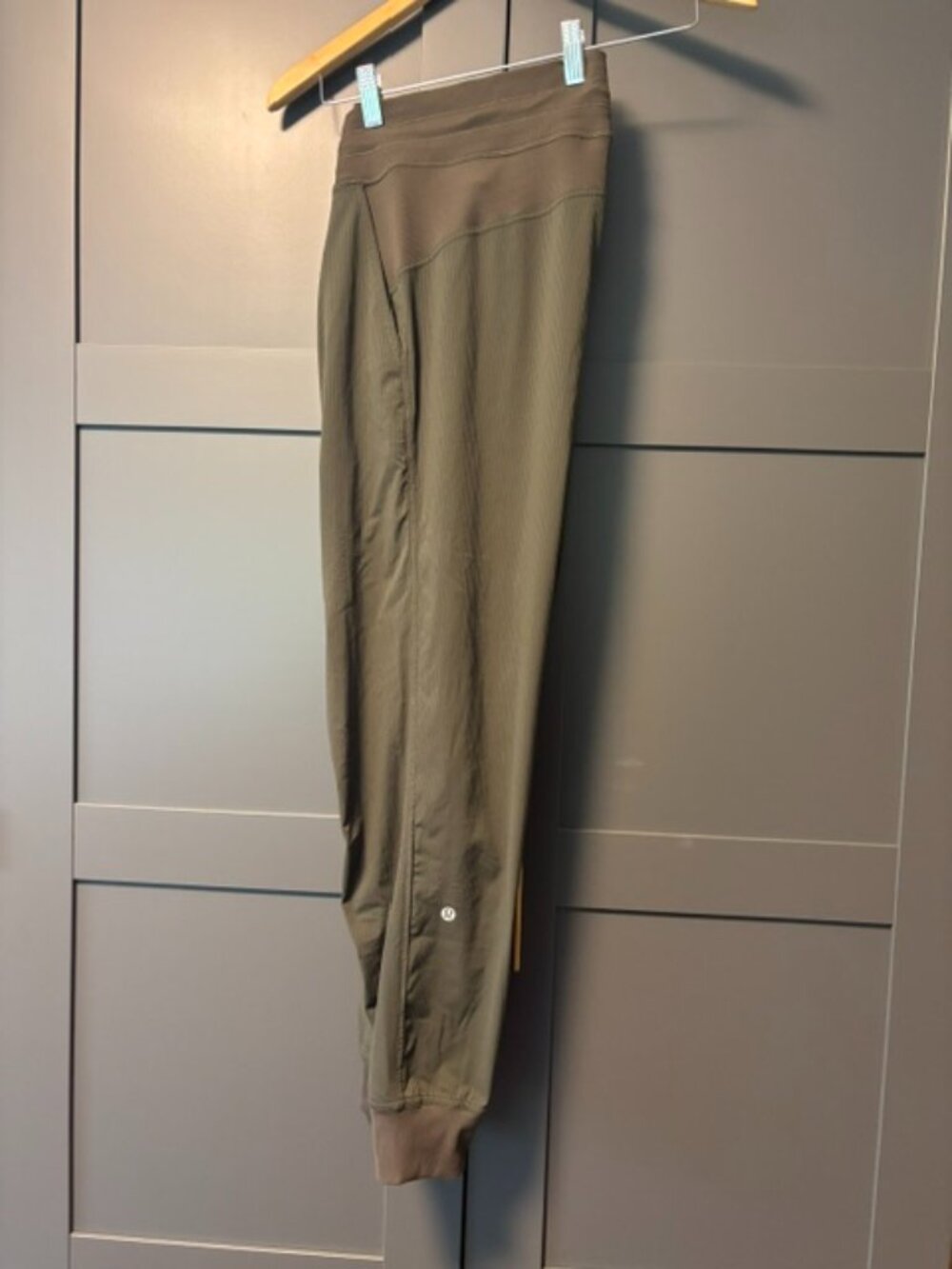 Lululemon Dance Studio Mid-Rise Joggers size 8